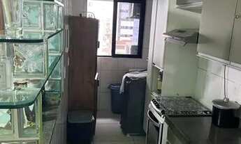 Imagem 6: Apto mobiliado na Ponta Verde, com varanda, 2 quartos sendo 1 suíte, próximo a praça Lions