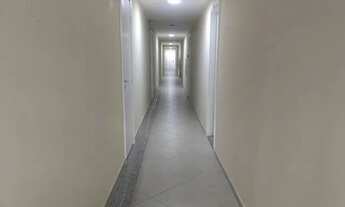 Imagem 7: Apartamento no térreo - Rua em frente ao Madureira Shopping