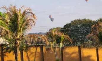 Imagem 4: Casa de condomínio térrea para aluguel e venda possui 169 metros quadrados com 4 quartos