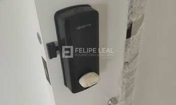 Imagem 2: APARTAMENTO COM 02 DORMITÓRIOS (01 SUÍTE) COM 02 VAGAS NO CENTRO DE FLORIANÓPOLIS