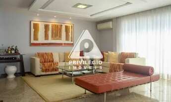 Imagem 4: Cobertura espetacular toda decorada pronta para morar