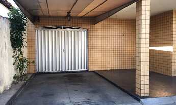 Imagem 2: Casa para venda tem 285 metros quadrados com 3 quartos em Joaquim Távora - Fortaleza - CE