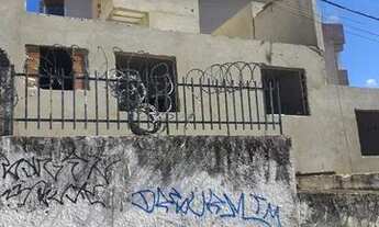 Imagem 5: Casa Geminada com Entrada Individual e 3 Quartos, Suíte e 2 Vagas no Bairro Planalto