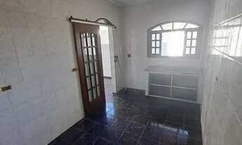 Imagem 4: Aluga Edícula com 02 quartos e garagem- Próxima Hospital e Pronto Socorro da Vila Industri