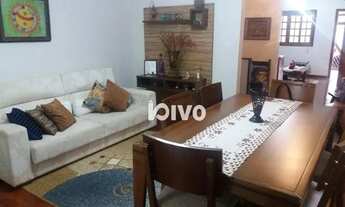 Imagem: Sobrado com 3 quartos e 4 vagas para alugar