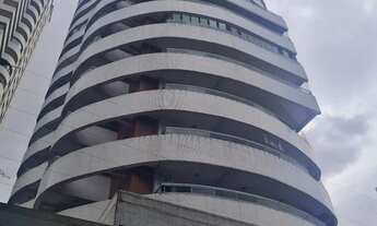 Imagem: Ed. Oriente Vasconcelos 4 suítes na Batista