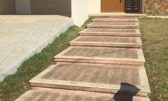 Imagem 3: Sobrado para venda possui 600 metros quadrados com 3 quartos em Portal das Estrelas I - Bo