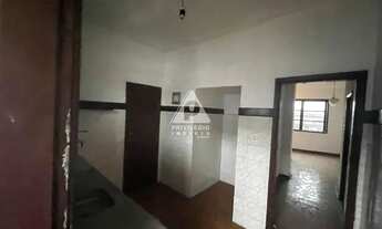 Imagem 6: São Cristovão com 2 quartos e terraço