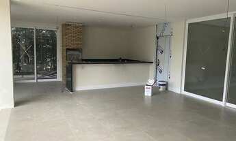 Imagem 6: Vendo Casa no Cond. Agua Cristal com 750m², 3 suítes com sacada e closet e 4 vagas na gara