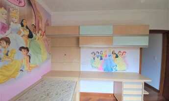 Imagem 3: Sobrado com 3 dormitórios, 1 suíte, 2 vagas cobertas à venda, 188 m² por R$ 700.000 - Par