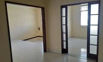 Imagem 3: Casa de rua no Grajaú (pça Verdum) com 3 quartos