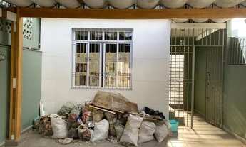 Imagem 2: SOBRADO TODO REFORMADO - 140 m² - 3 DORM - 2 VAGAS - PORTÃO ELETRÔNICO - CAMPO BELO