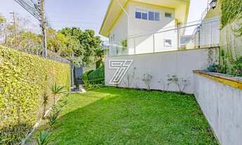 Imagem 2: Casa para venda possui 312 metros quadrados com 4 quartos em Pilarzinho - Curitiba - PR