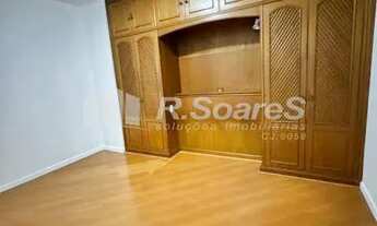 Imagem 5: Apartamento com 2 quartos sendo 1 suíte, dependências, garagem, em Freguesia