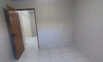 Imagem 6: ALUGO CASA no Conjunto Osvaldo Frota/ ótima localização / paralela a principal/ R$1.600