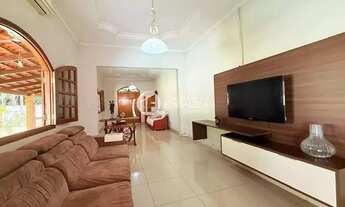 Imagem 6: Imóvel para venda possui 750 metros quadrados com 4 quartos