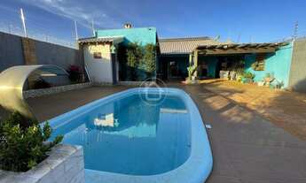 Imagem: CASA COM 3 QUARTOS TERRENO GRANDE