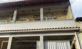 Imagem 2: Casa triplex com churrasqueira e piscina em Novo México