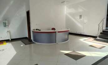 Imagem 4: Oportunidade Única: Ponto Comercial com 6 Quartos, 10 Salas e 1.500m² no Bosque da Saúde