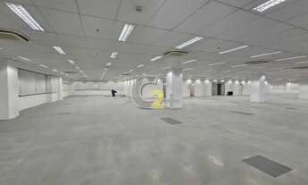 Imagem 2: Conjunto comercial para locação com 1.430m, vão livre, 40 vagas