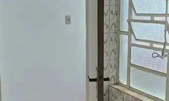 Imagem 5: Imóvel para aluguel possui 90 metros quadrados com 2 quartos em Centro - Pelotas - RS