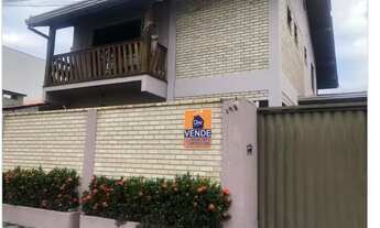 Imagem: ALUGUEL - SOBRADO NO BAIRRO FAZENDA (RESIDENCIAL