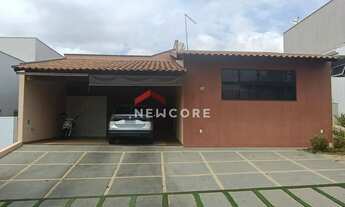 Imagem: Casa de condomínio em Avenida Professor