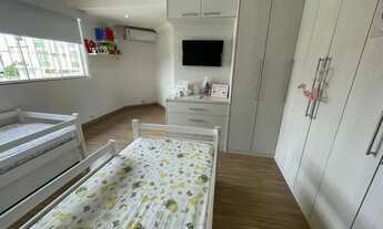 Imagem 3: Casa para Venda em Macaé, Jardim Vitória, 2 dormitórios, 2 suítes, 2 banheiros, 3 vagas