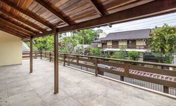 Imagem 2: Casa no bairro Sarandi com 4 dormitórios e 4 vagas