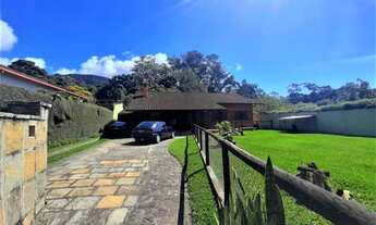 Imagem 3: Casa para Venda em Teresópolis, Quebra Frascos, 4 dormitórios, 2 suítes, 2 banheiros, 2 va