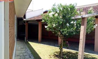 Imagem: Casa à venda, com 03 dormitórios, sendo