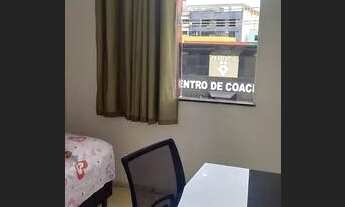 Imagem: Alugo quarto mobiliado para mulheres - Entrada