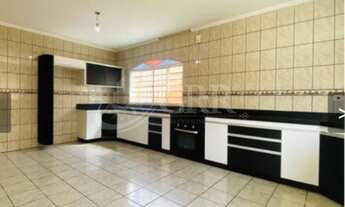 Imagem 5: Aluga-se Casa de 3 dormitórios no Jardim Amélia - Jacareí/SP