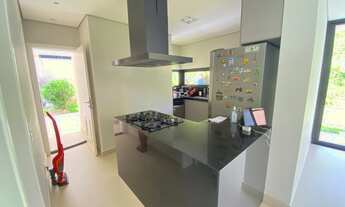 Imagem 4: Casa de condomínio para aluguel tem 296 metros quadrados com 3 quartos