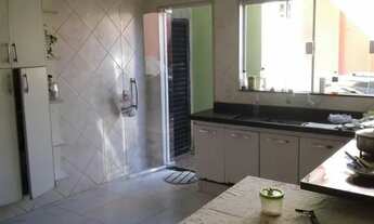 Imagem 5: Casa no Bairro Parque Santa Edwiges na cidade de Bauru