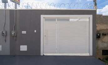 Imagem 2: Sobrado em fase de acabamento..