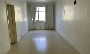 Imagem 2: Apartamento localizado no Leblon ,claro e arejado, 100 m2 com 3 quartos