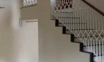 Imagem 2: CASA COM 4 QUARTOS E COM PISCINA PARA ALUGUEL EM CONDOMÍNIO COM ÁREA DE LAZER EM ALDEIA!