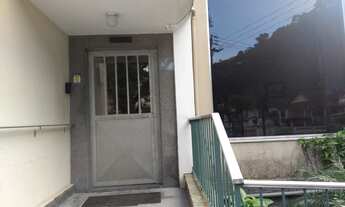 Imagem 2: Apartamento próximo do Centro todo reformado com sala, quarto, cozinha, banheiro e área