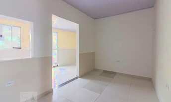 Imagem 2: Casa para Aluguel - Jardim Éster Yolanda, 2 Quartos, 75 m2