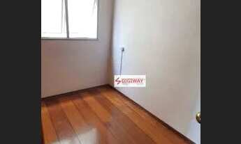 Imagem 5: Apto de 2 dormitórios com closet e 2 vagas de garagem na Aclimação