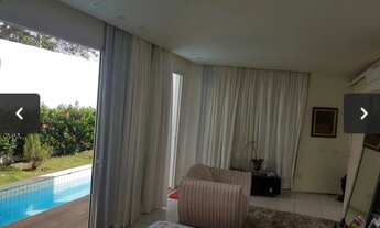 Imagem 4: Casa de condomínio para venda tem 417 metros quadrados com 4 quartos