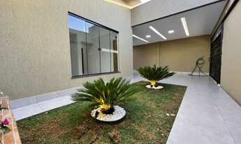 Imagem 2: Linda casa 3 quartos sendo 1 suite sozinha no lote