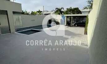 Imagem 3: Casa de condomínio para venda tem 420 metros quadrados com 4 quartos