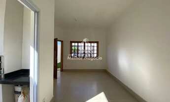 Imagem 7: Casa à venda com 2 dormitórios (quartos) sendo 1 suíte com 2 vagas de garagem, no Jardim d