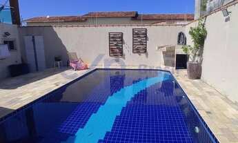 Imagem: Lindo sobrado com piscina