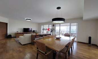 Imagem 7: Apartamento à venda - 258 m², 4 suítes e 4 vagas - Varanda Gourmet em andar alto com vis