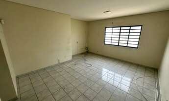 Imagem 2: Alugo Galpão com 4 Salas - Avenida Juscelino Kubitscheck - Jardim Presidente