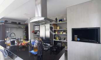 Imagem 4: Casa com Jardim e Vista Livre, 3 Suítes, 5 Vagas para locação, 389 m² Mercês Curitiba/PR