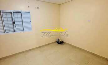 Imagem 5: Casa a venda Parque Flamboyant, com 5 comodos, quintal amplo Goiania